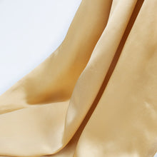 زوج واحد من الحرير